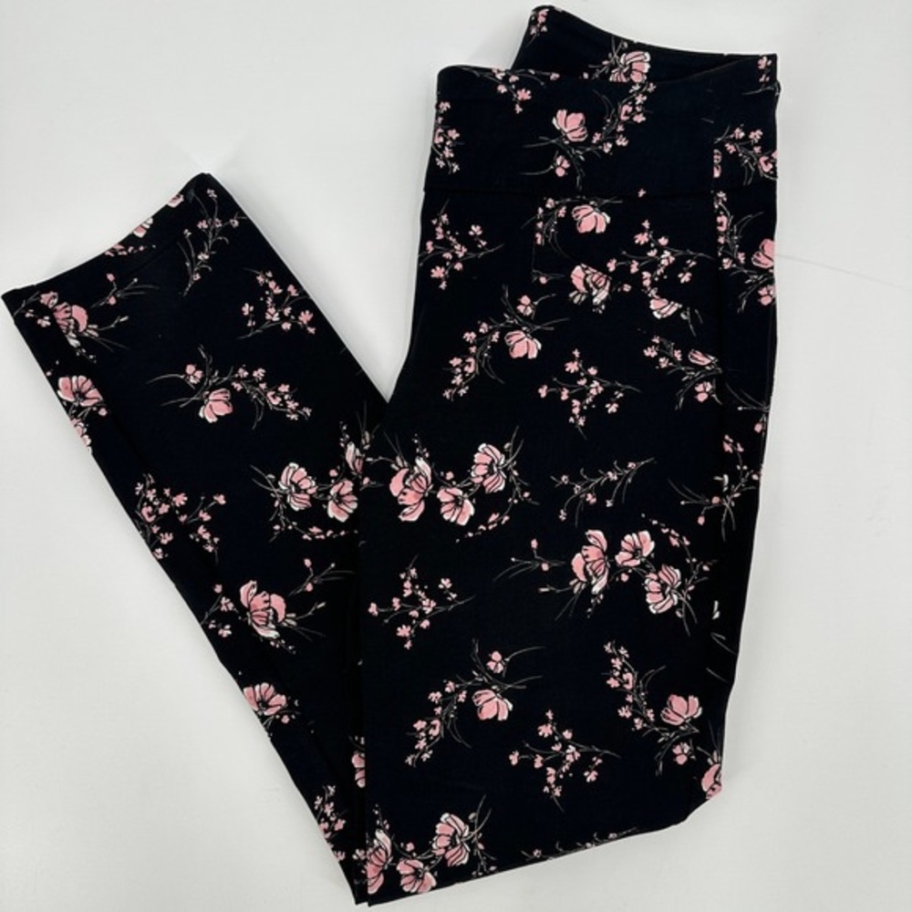 Girls Black Floral Leggings with Pink Blooms - Picture 2 of 4
